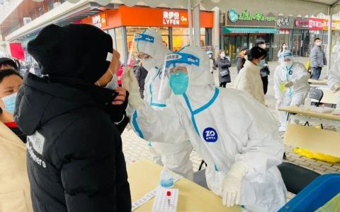 苏大**院口腔科多位医护人员参与一线抗疫工作