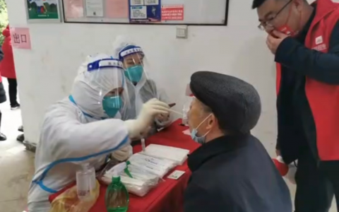 长沙好牙依口腔最美“大白”的抗疫故事