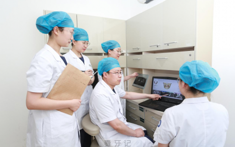 烟台**口腔种植科主任许胜看牙记
