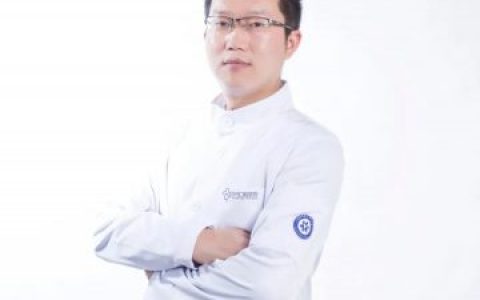 黄石现代口腔医院韩锟副院长获黄石市年度“德技双馨医师”称号