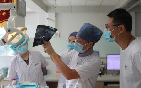 烟台**韩晓鹏看牙记