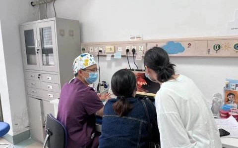 义乌**正畸科虞炜亮看牙记
