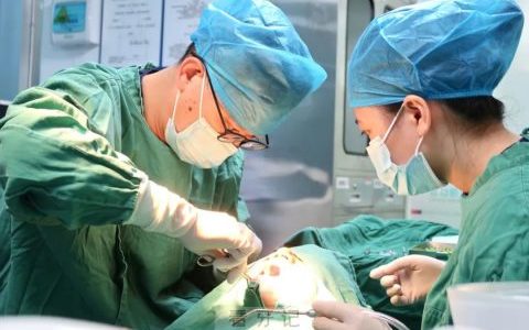 深圳维港口腔李东营主任看牙记