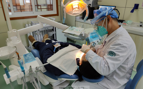 东城区和平里社区**口腔科开诊