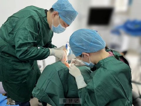 浏阳市妇幼口腔科成功开展首例种植牙手术