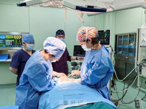 上海市口腔医院成功实施全麻下精准定位多生牙拔除术