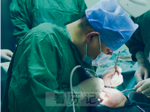 鸡西市口腔医院完成种植牙集采后第一例种牙手术看牙记
