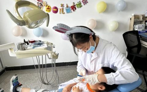 航天七三一**开展“六一爱牙宝宝”义诊科普活动