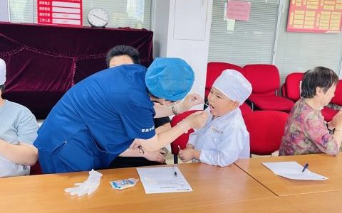 开封道社区举办“我是小小牙医”口腔科普活动