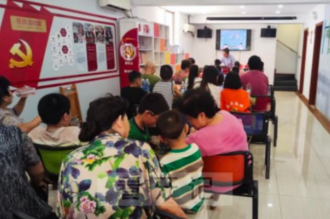 上海厚博口腔医院开展“小小牙医体验”亲子主题活动