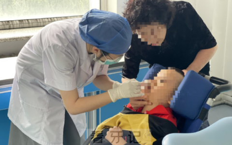 佳大口腔医院开展关爱特殊儿童口腔健康口腔义诊活动