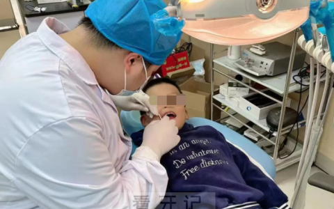三明**口腔科开展适龄儿童免费窝沟封闭活动