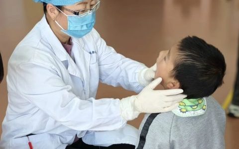 新闵幼儿园“3.20”世界口腔日健康教育活动