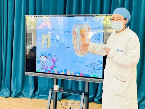 杭州口腔医院走进雅仕苑幼儿园开展口腔健康宣教活动